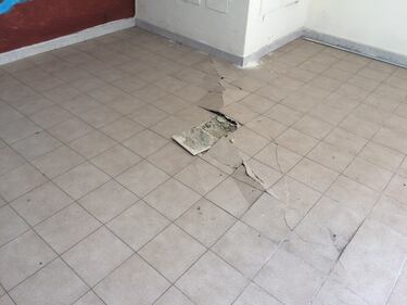 Scuole belle?  Così sono ridotte a Napoli 10