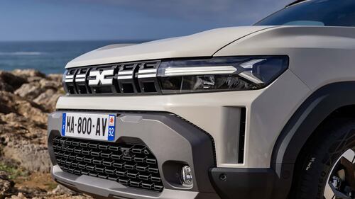 Nuova Dacia Duster 2024, guarda tutte le foto 4