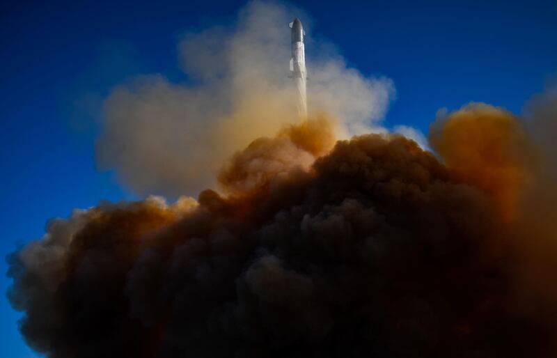 La missione di SpaceX per recuperare gli astronauti sulla Stazione spaziale internazionale 7