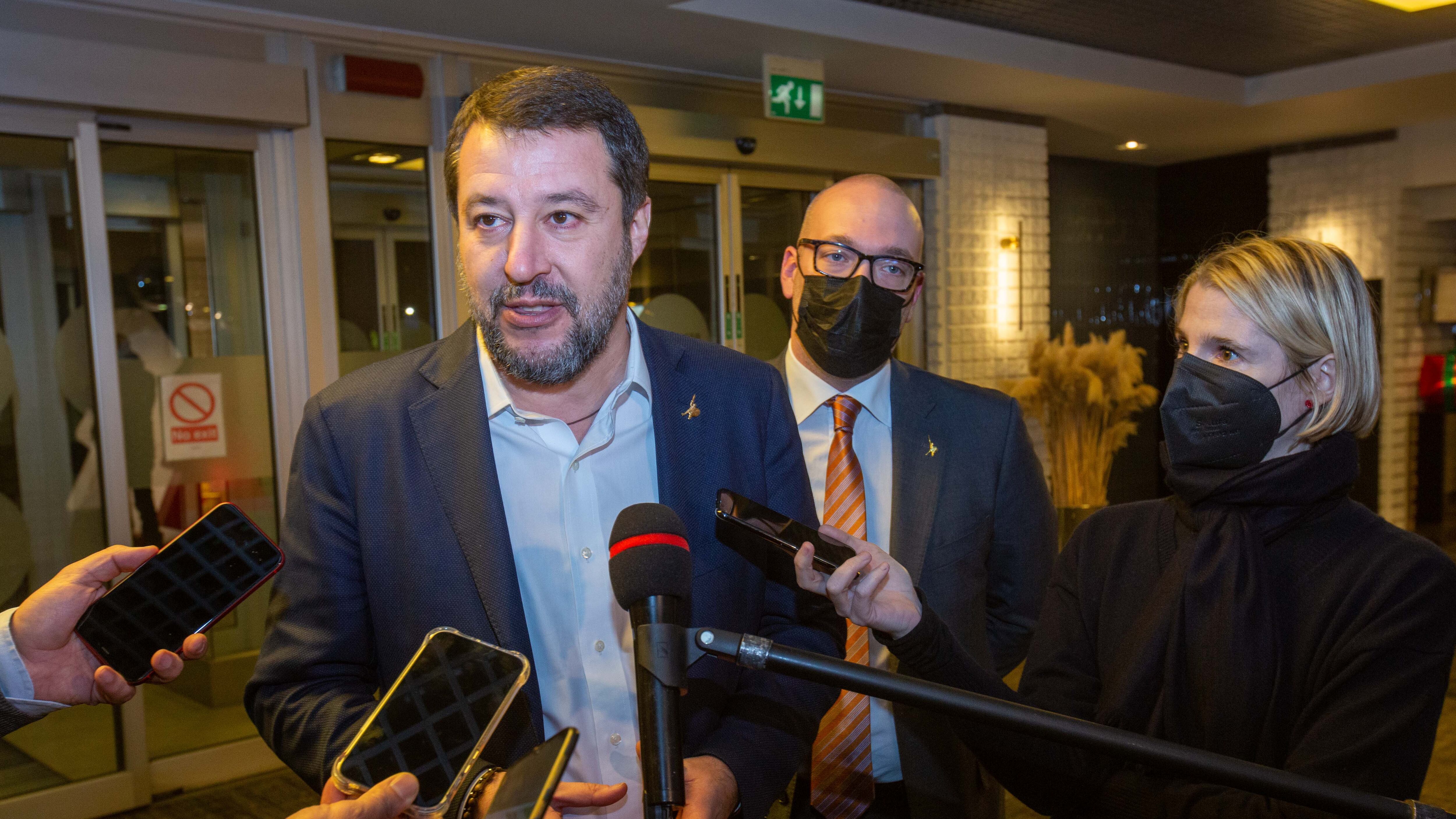 Salvini: "Elezione veloce di un nome di centrodestra"