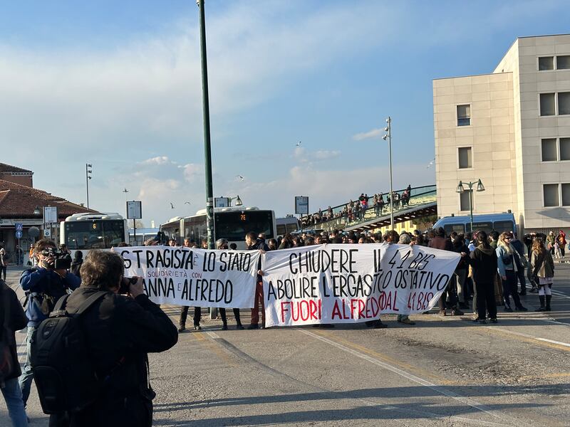 Gli anarchici in corteo a Venezia 1