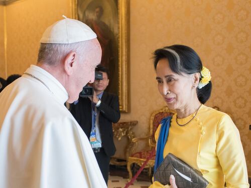 Papa Francesco riceve Aung San Suu Kyi