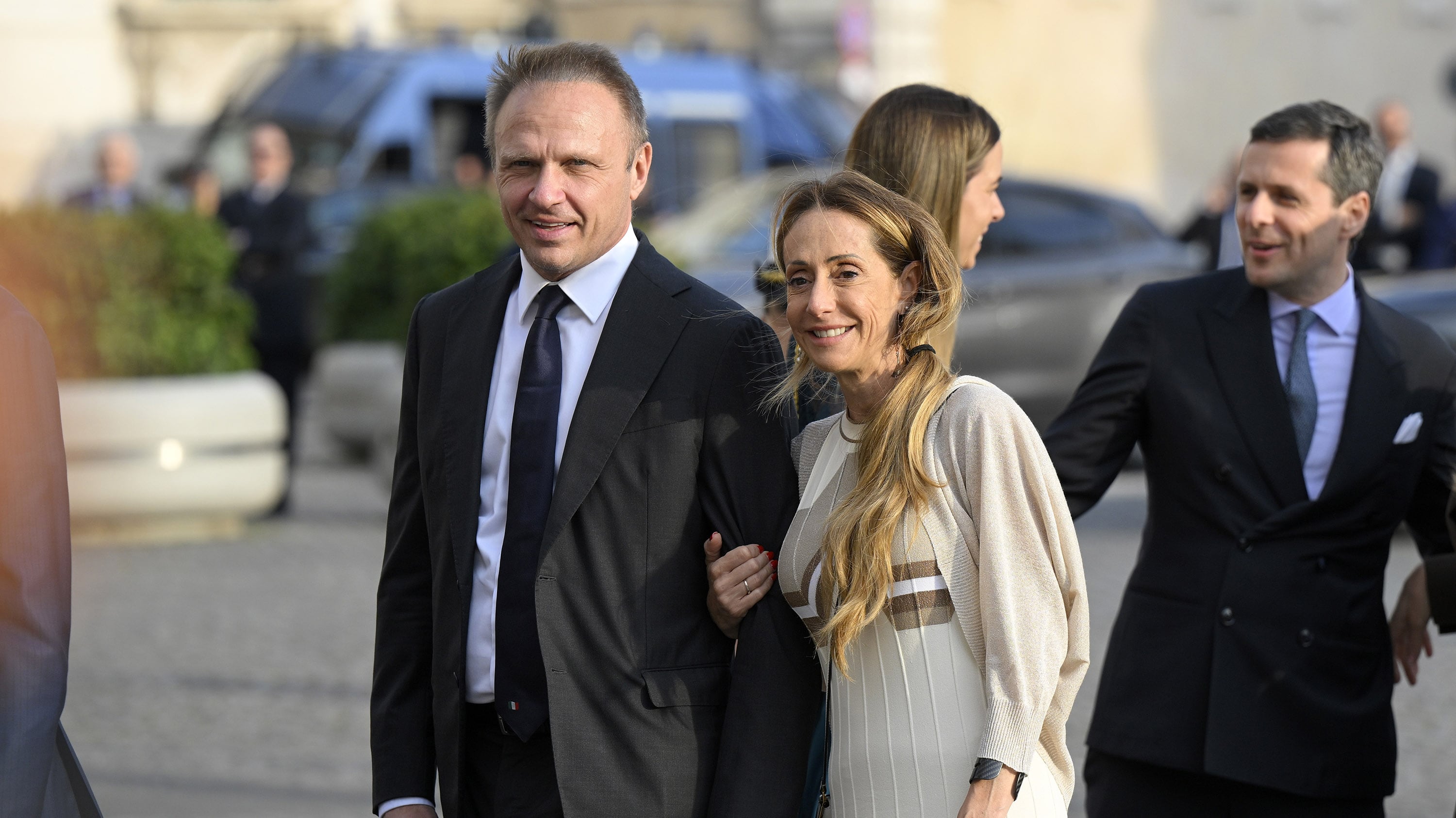 FdI, Lollobrigida: "Nessun problema politico con Giorgia e Arianna Meloni"