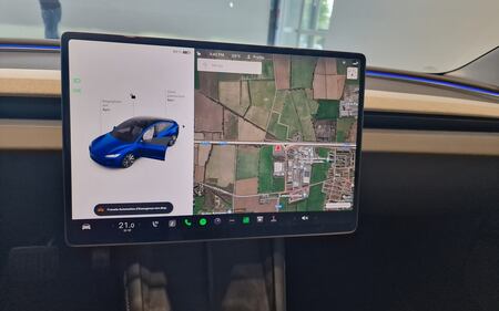 Tesla Model 3 restyling, guarda tutte le immagini 8