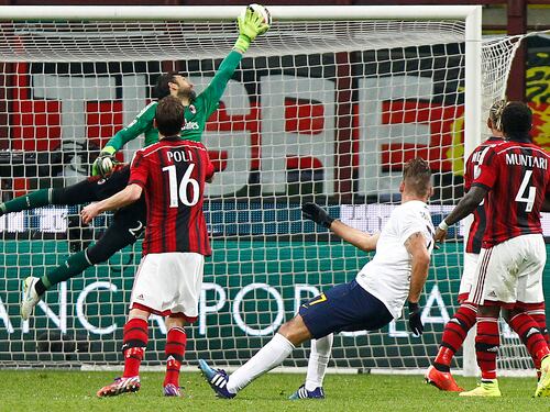Il Milan smentisce la cessione del 51% ma i cinesi stanno sorpassando Mister B