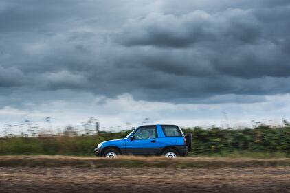 Toyota RAV4 (1994), guarda tutte le foto 9
