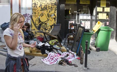 Parigi, a fuoco la sede francese delle Femen 4