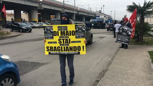 Di Maio contestato a Napoli 16