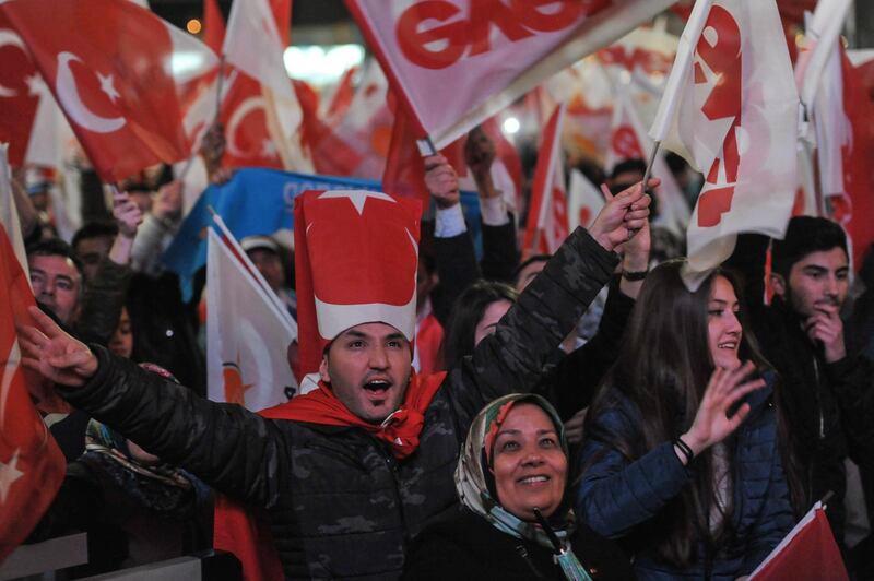 Ad Ankara la festa di chi sostiene Erdogan 3