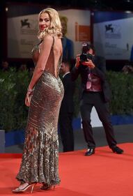 Valeria Marini, nude look alla Mostra del Cinema di Venezia 42