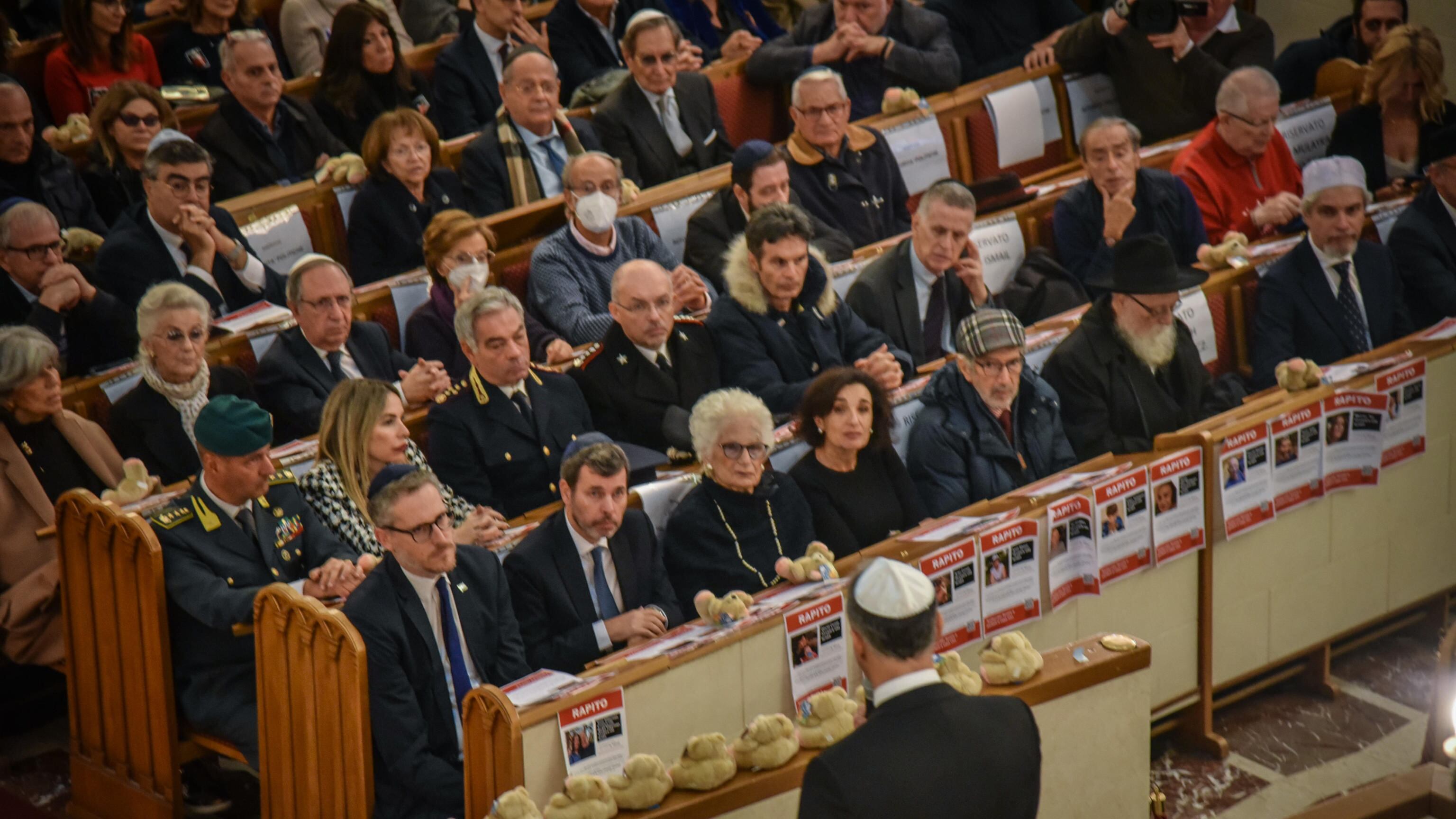 La sinagoga di Milano fischia Sala