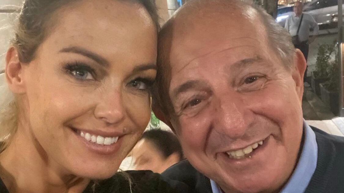Gf Vip, la foto della Bruganelli e Magalli che fa infuriare la Volpe: "Dio li fa..."