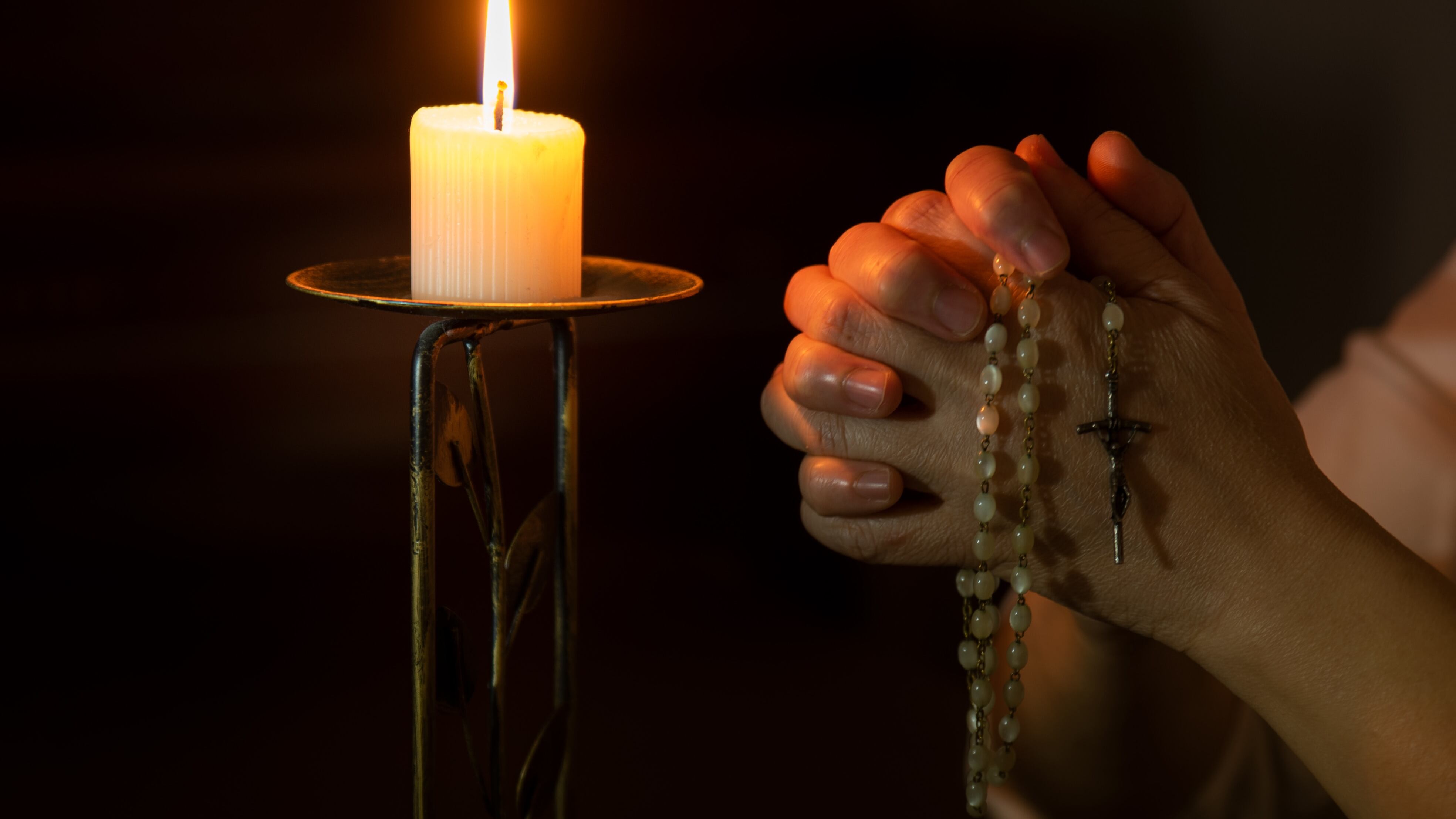 Nella roccaforte cristiana della Striscia. "Noi come infedeli nel mirino dei jihadisti"