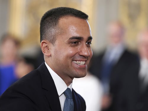 Whirlpool, Di Maio incolpa Salvini ma la verità è un'altra