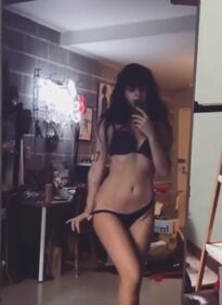 Chi è la modella australiana Newsha Syeh 6