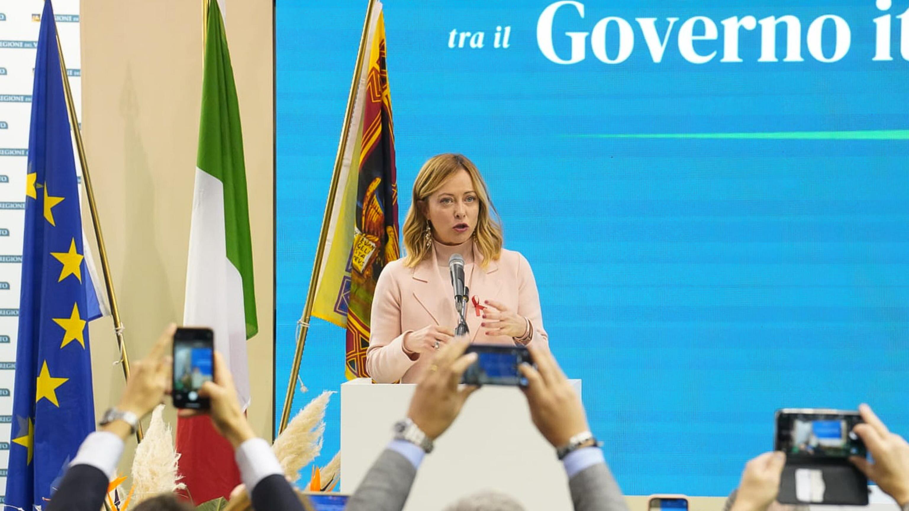"Non ci fermeremo". La promessa di Meloni contro la violenza sulle donne