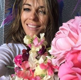 Liz Hurley esplosiva in bikini  18