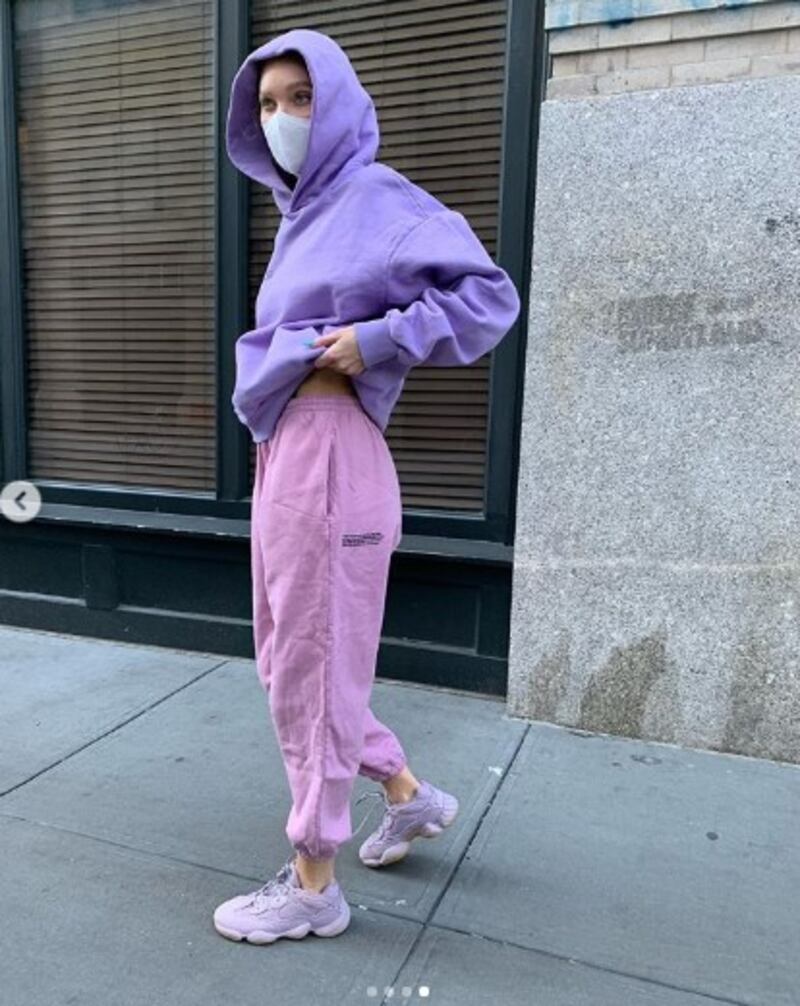 Elsa Hoskm le foto hot 5