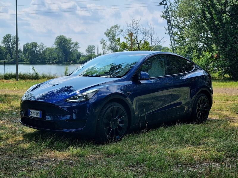 Tesla Model Y RWD 2023, guarda la galleria fotografica 6