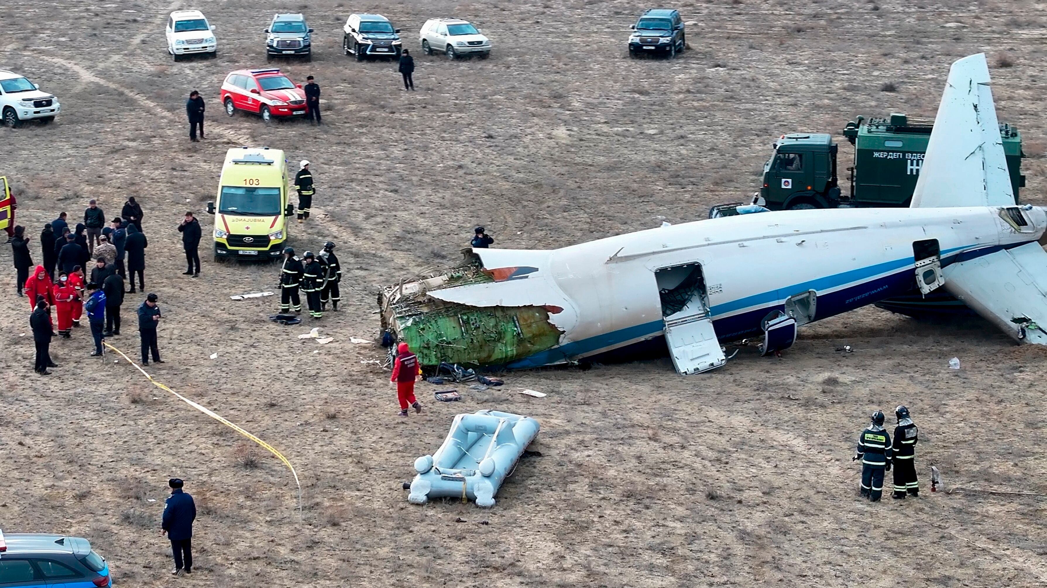 La tragedia dell'Azerbaijan Airlines, quei 500 km da Baku a Grozny: cosa sappiamo