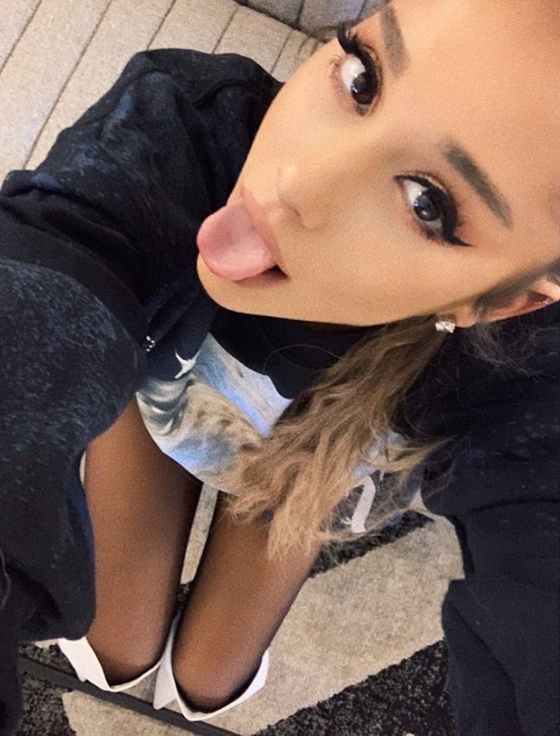 Ariana Grande sexy su Instagram 8