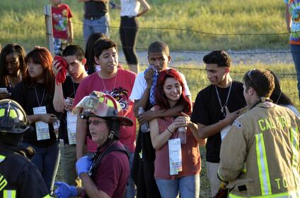USA, scontro fra tir e bus, morti 9 studenti, almeno 32 feriti 6