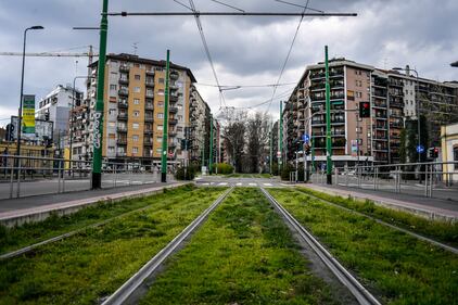 Milano, la prima domenica di blocco per il Covid-19 8