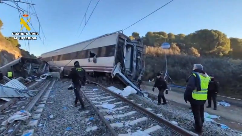 Treni deragliata in Spagna: le immagini 8