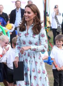 Kate Middleton, nuovo look a fiori: foto 2