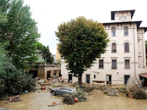 Il maltempo flagella Livorno. Ed è già rimpallo sulle colpe
