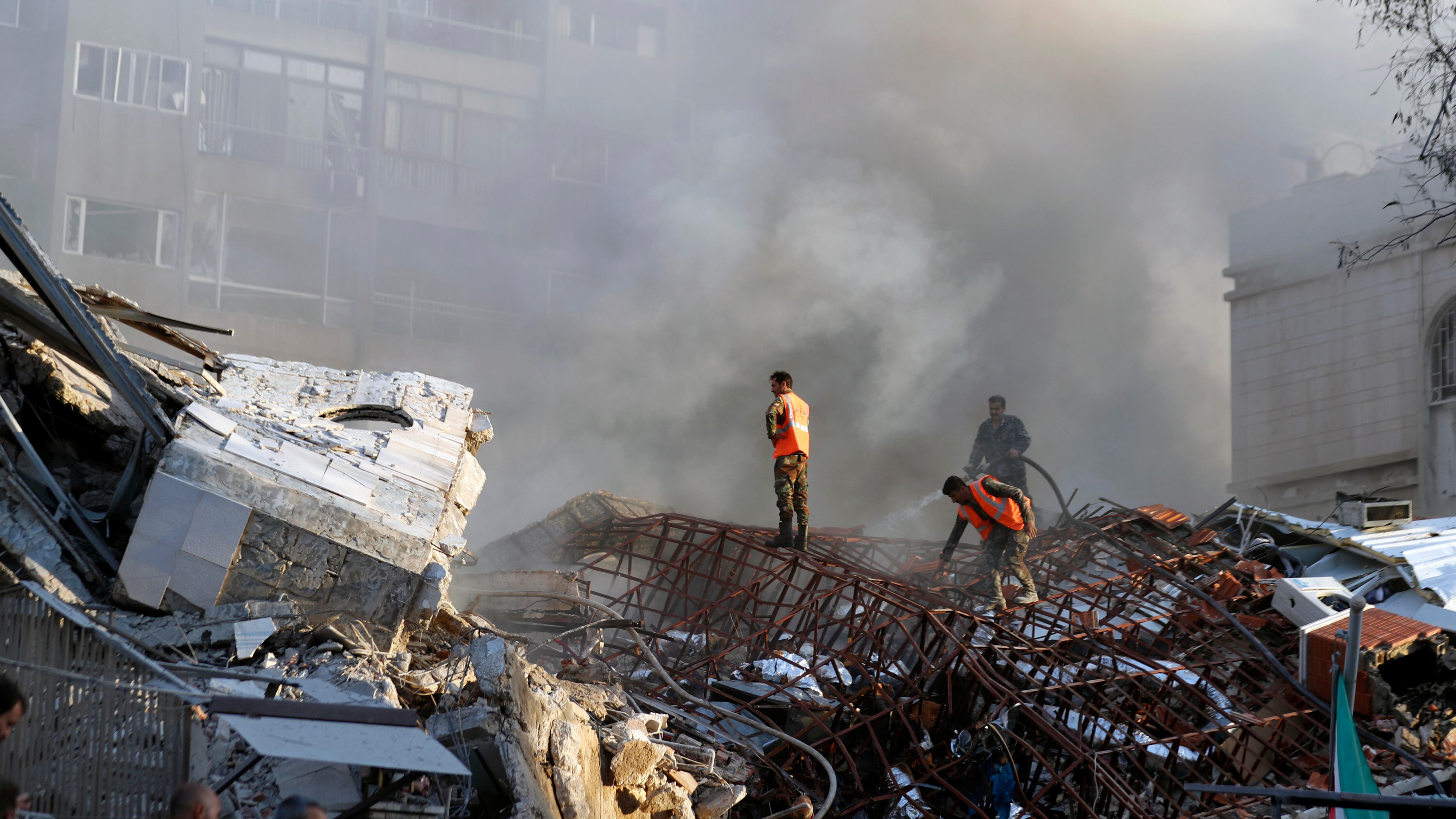 Uccisi sette volontari di una ong. Israele nel mirino: "Tragico errore"