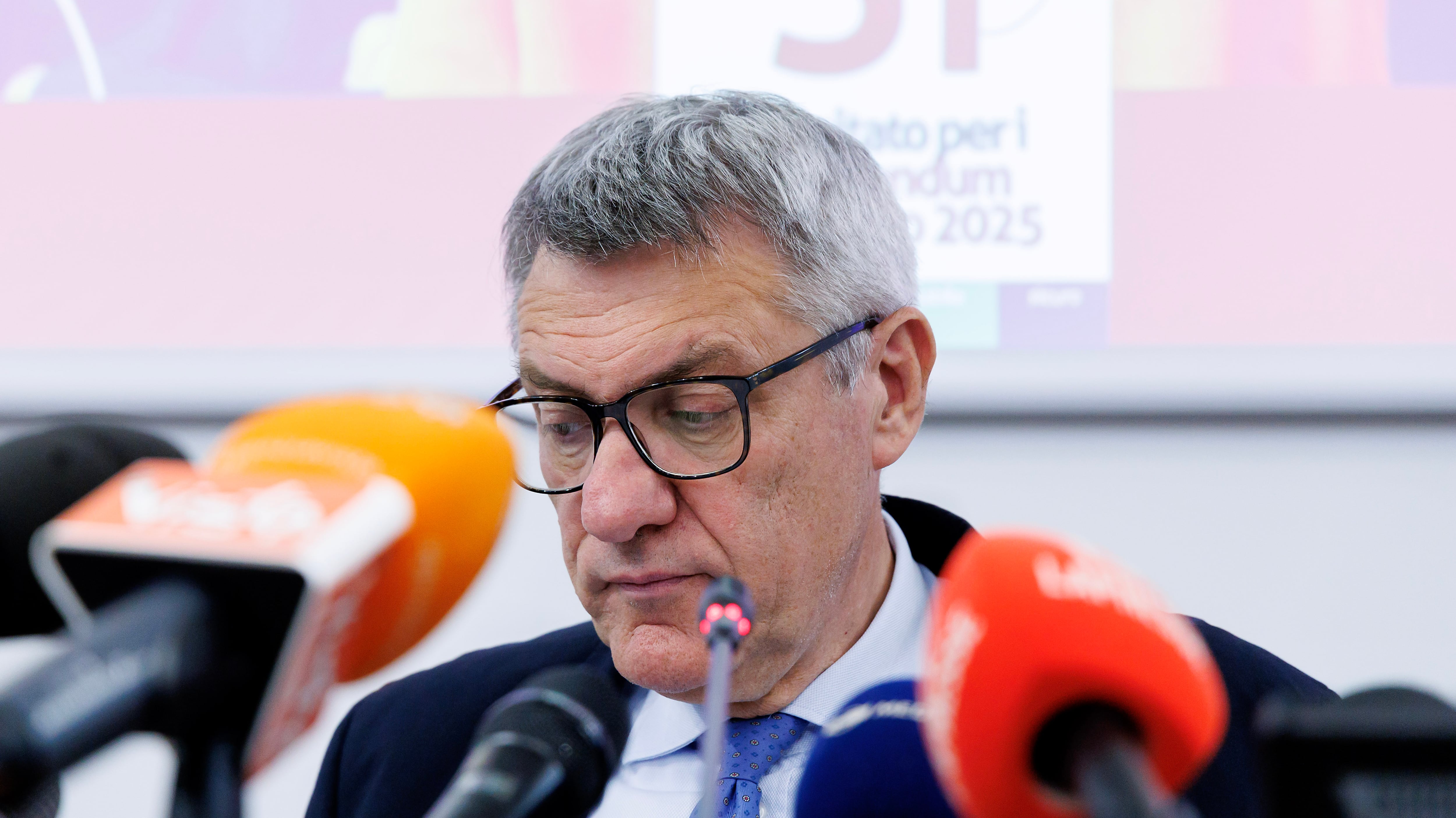 L’estate anonima dopo il flop referendario in attesa dell’autunno caldo e di una poltrona