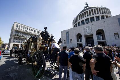 Il funerale del boss Casamonica 4