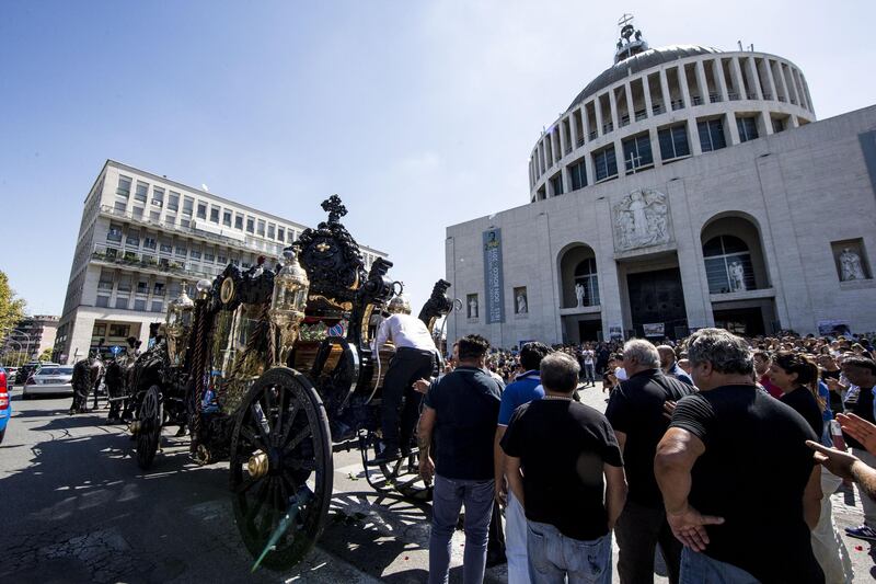 Il funerale del boss Casamonica 4