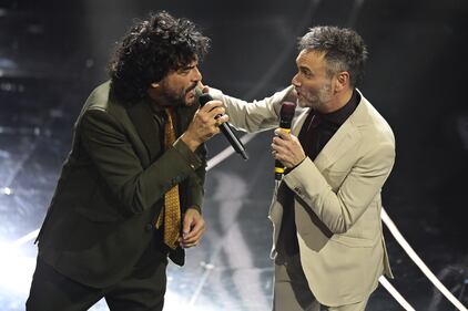 Sanremo 2024: ecco il look della quarta serata del Festival di Nek e Renga 2