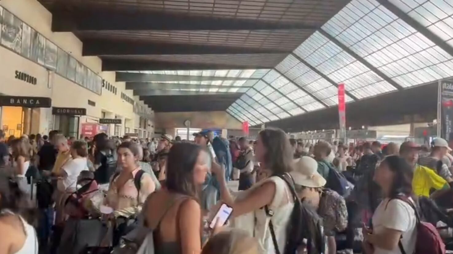 Linea elettrica, uomo sui binari, fulmini. Tre giorni di inferno per i treni tra Firenze e Roma