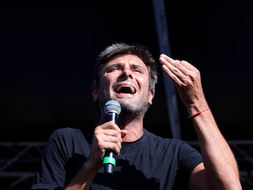 L’anti casta soccorso dalla casta