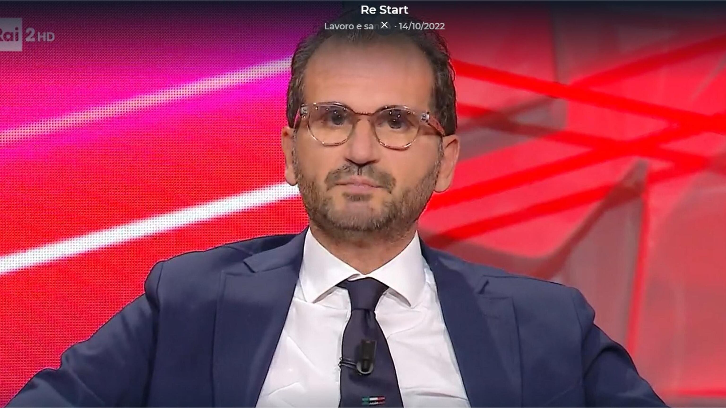 "Più morti senza vaccini? Non c'è la controprova". Ed è bufera sul governo