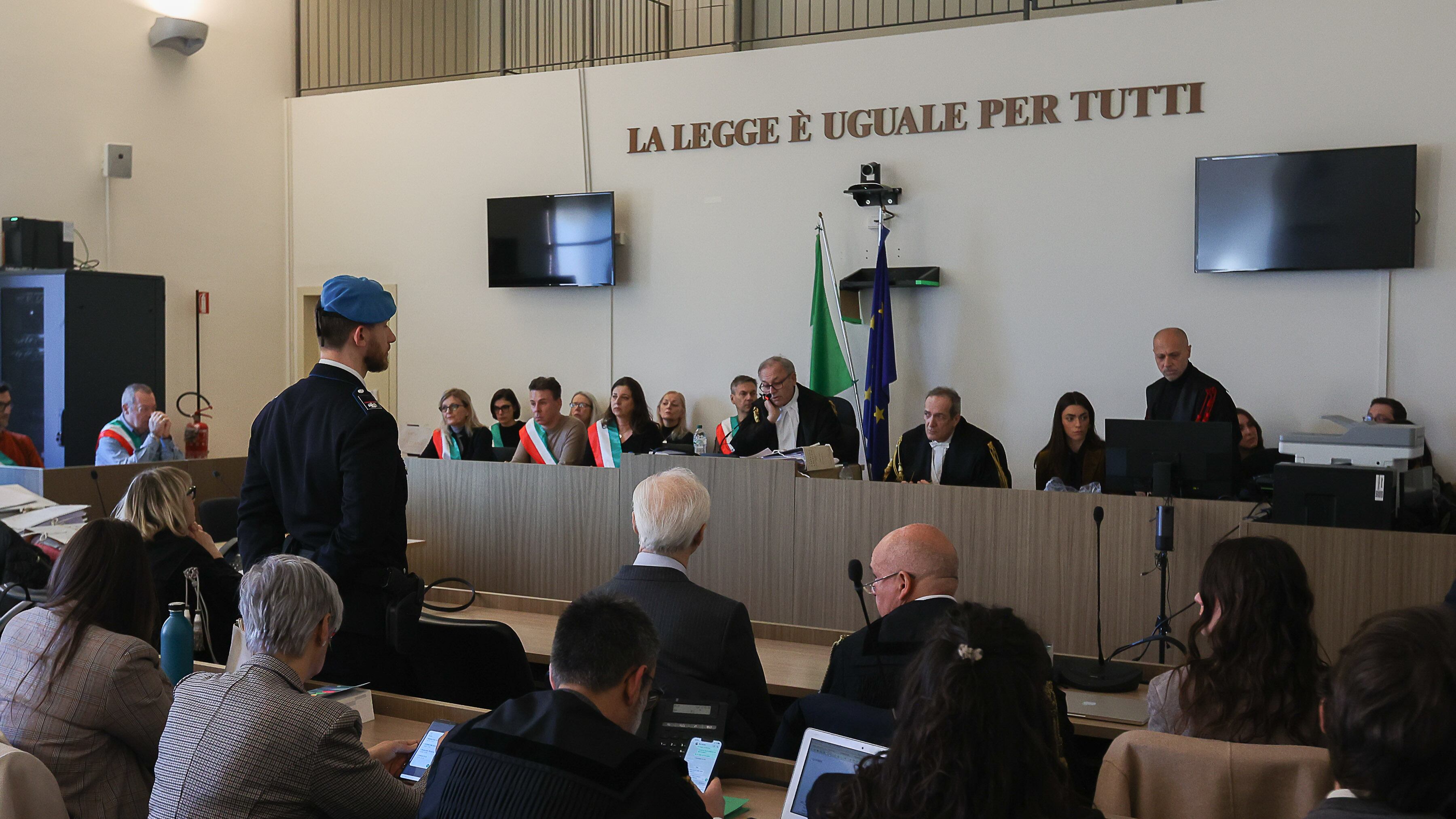 La vigilessa uccisa e il contratto di sottomissione sessuale col killer