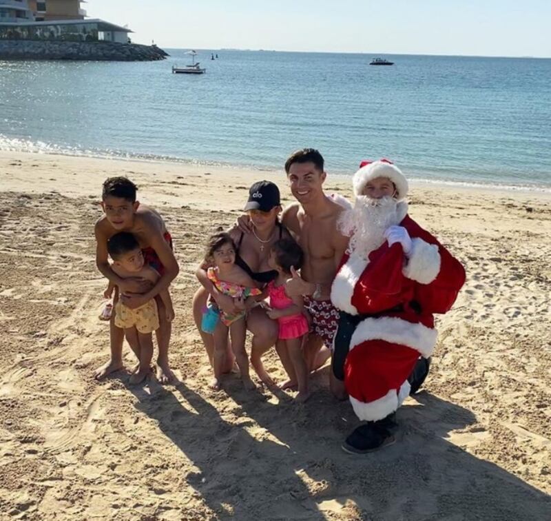 Natale al caldo, le vacanze al mare dei vip dalla Santarelli alla Marcuzzi 11