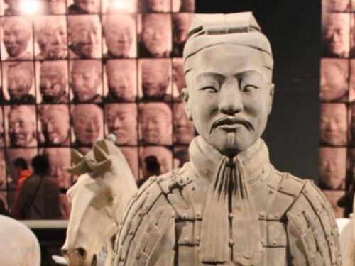 Usa, rubato pollice di una statua cinese. Pechino: "Punizione severa"
