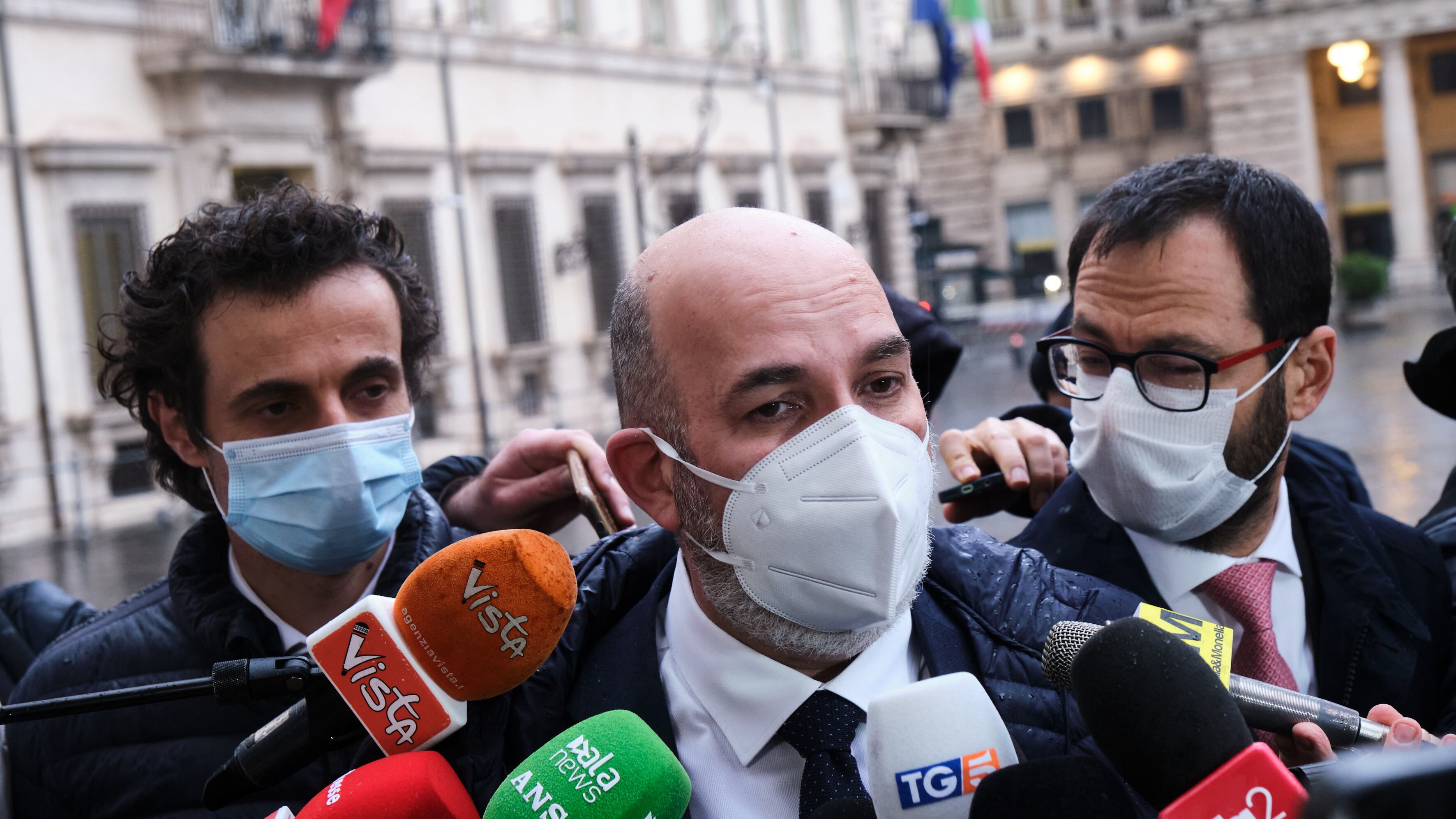 "Ridatemi i soldi": nuova grana per il Movimento