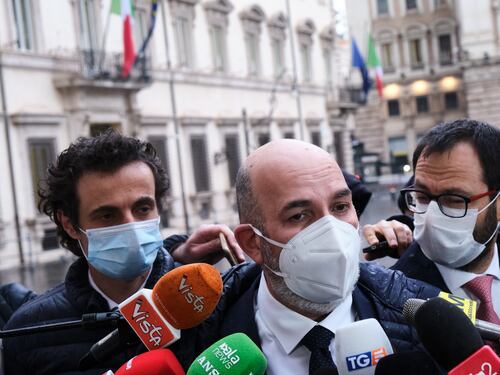 "Ridatemi i soldi": nuova grana per il Movimento