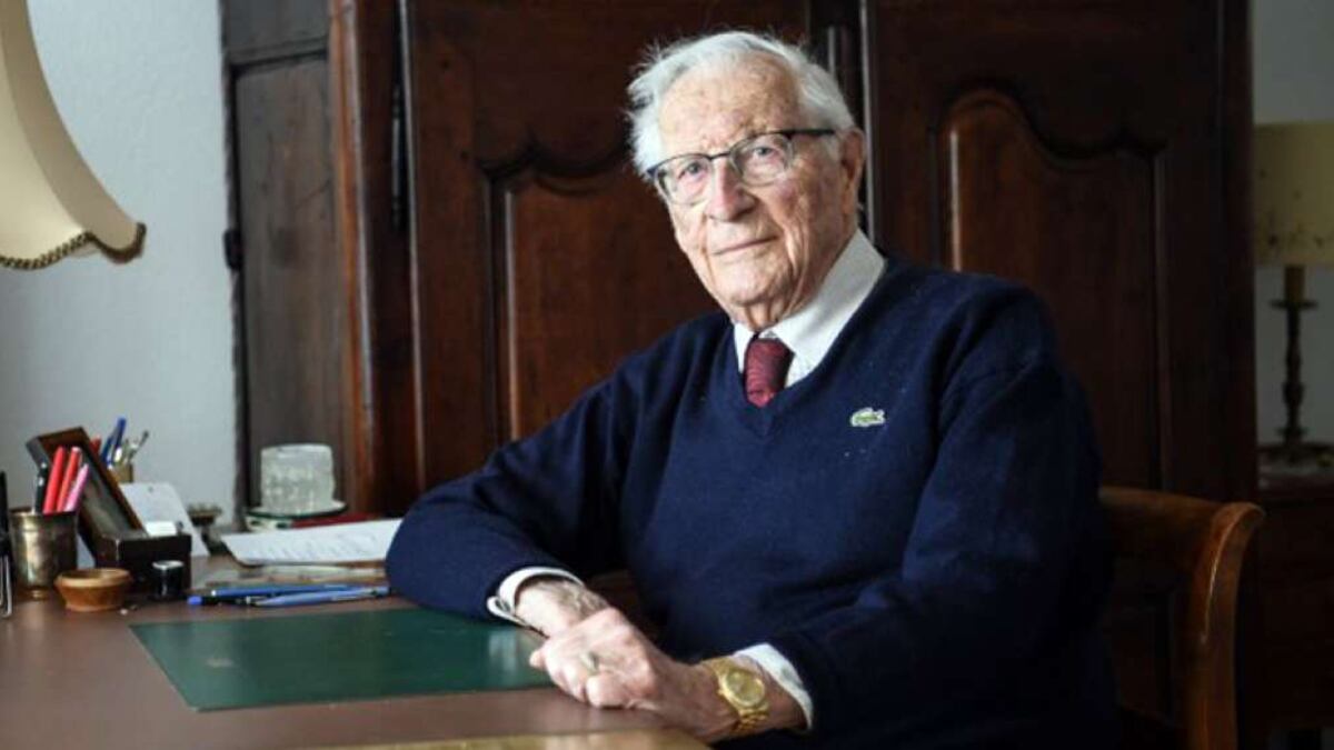 L'uomo che mise il quarzo negli orologi da polso (morto a 100 anni precisi)