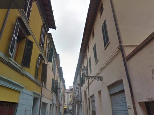 Investe e uccide il marocchino che aveva rubato il cellulare al figlio