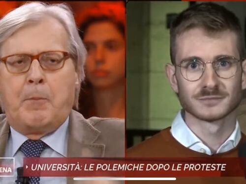 "Opere d'arte?". "Ignorante, studia". Così Sgarbi asfalta lo studente