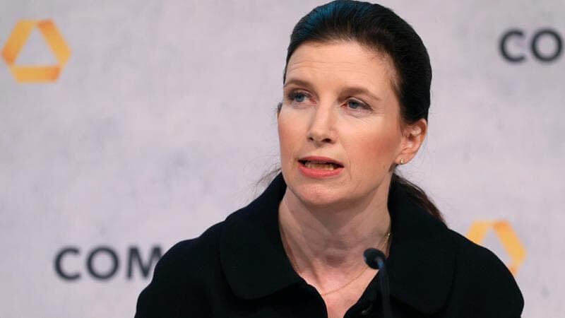 Commerz si arrende: "Aperti a un accordo"