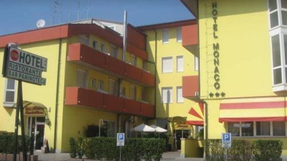 Più di 100 migranti contagiati: ora un hotel terrorizza Verona