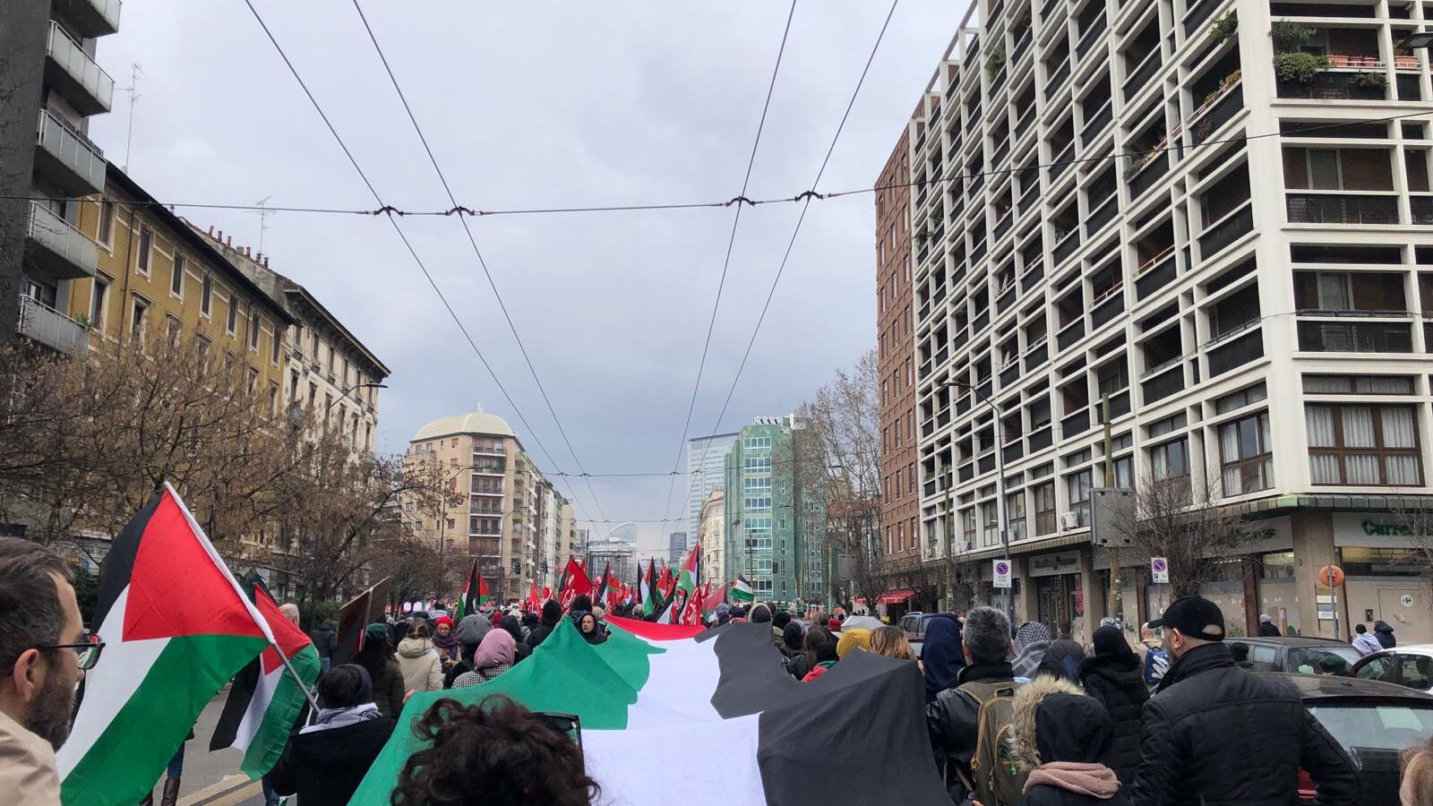 Il leader palestinese in Italia: "Assalto ai palazzi israeliani"