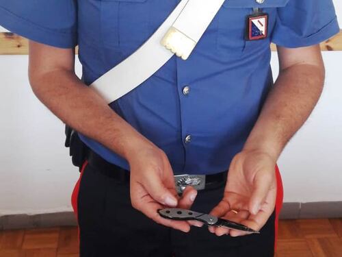 Orrore a Napoli, 19enne ferita a coltellate sul lungomare